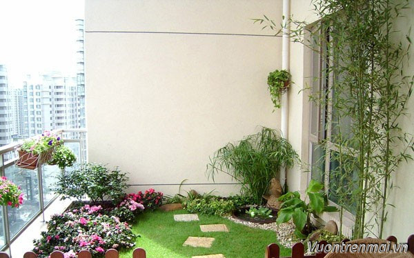 Sàn gỗ sân thượng ngoài trời làm từ vật liệu composite giả gỗ 6 vuon-tren-san-thuong-cho-thiet-ke-nha-pho-5